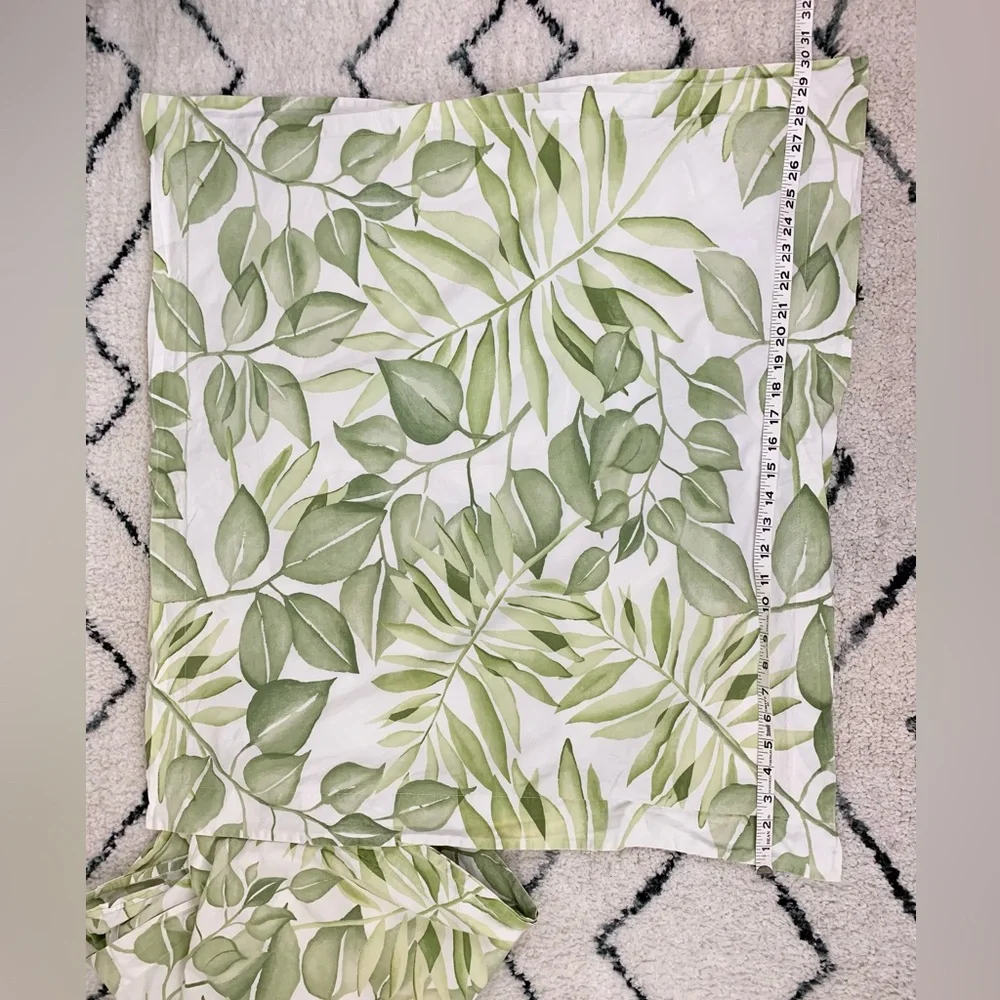 Pottery Barn Naturals Overlapping Leaves Leaf-Print Euro Pillowcases 100% cotton